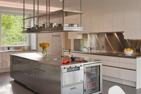 Loudoun County Contemporary Kitchen