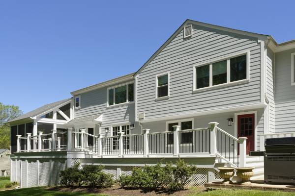 BOWA Design Build Screened In Porch and Deck in Vienna, VA