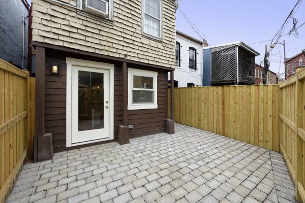 Design Build Capitol Hill Renovation - Kitchen and Outdoor