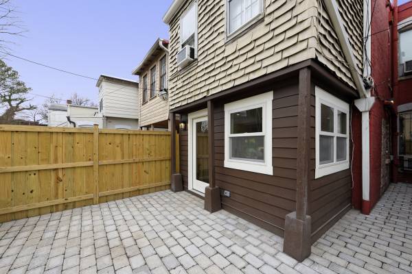 Design Build Capitol Hill Renovation - Kitchen and Outdoor