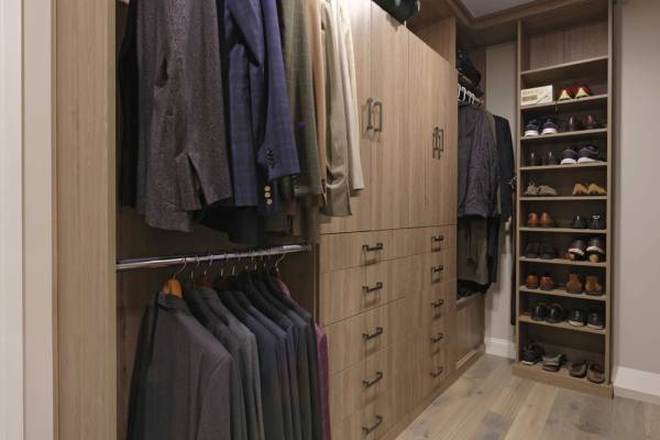 Master Closet Design