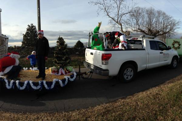 BOWA In the Community - Christmas in Middleburg Parade