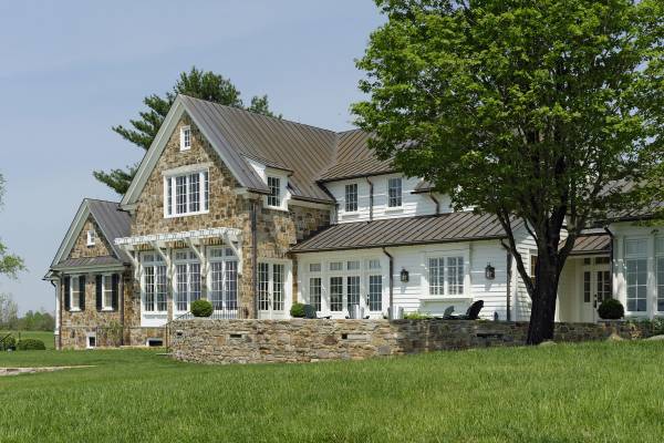 Beautiful Custom Home in Hume, Virginia