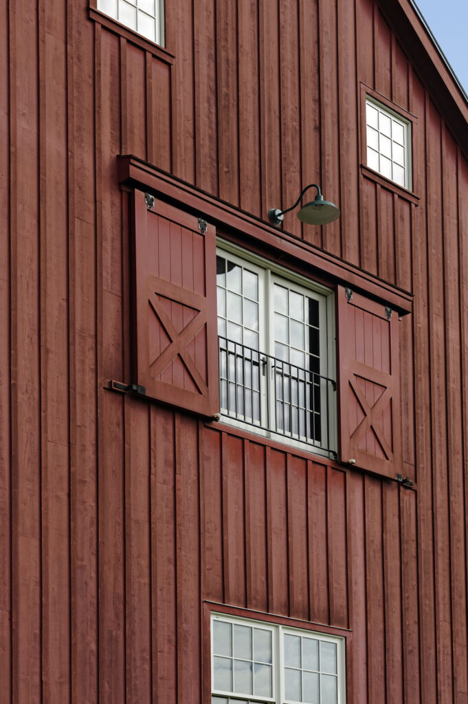 Timberframe Barn | Rustic / Timberframe