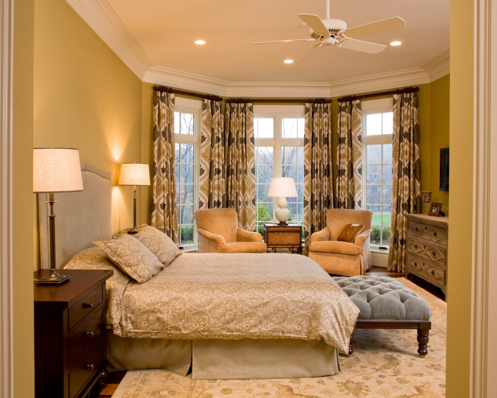 Vienna VA Guest Room | Classic / Traditional