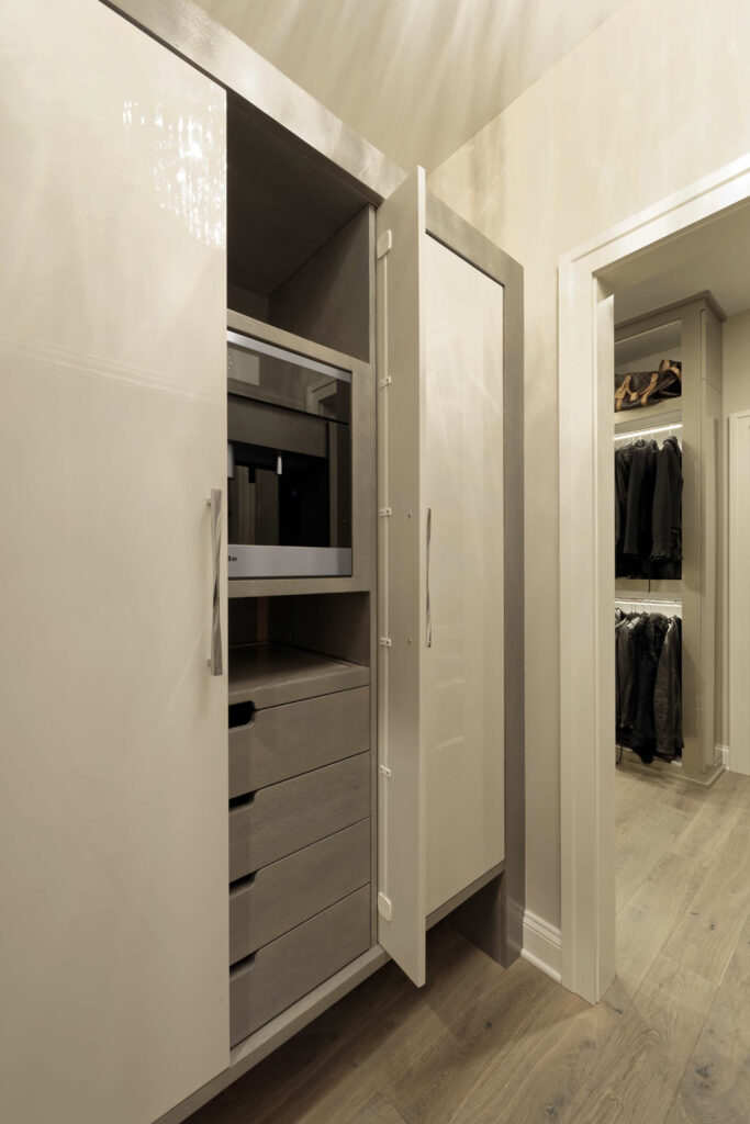 Master Closet Design | Contemporary / Modern