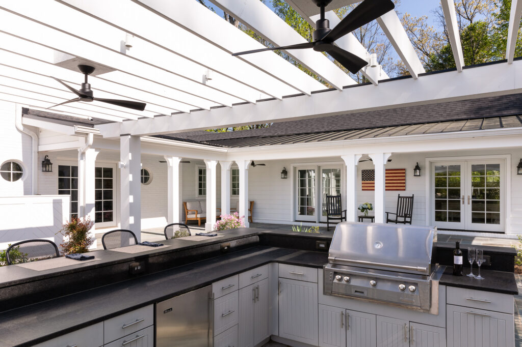 luxury outdoor kitchen renovations
