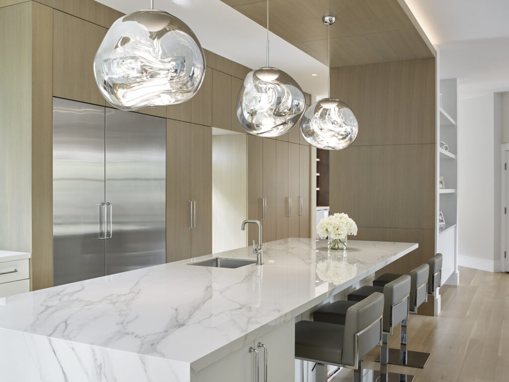 Contemporary Kitchen Renovation in McLean - Luxury Design Build BOWA | Contemporary / Modern